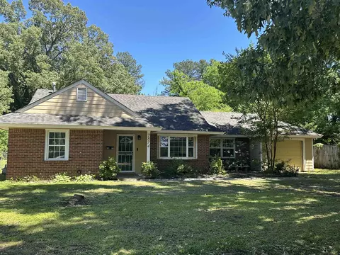 7874 Shamrock Rd E, Millington, TN 38053