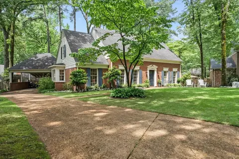 2345 Kirby Woods Cv, Memphis, TN 38119