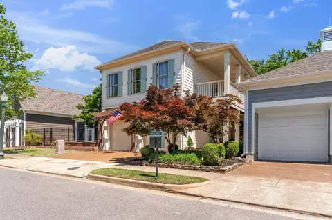 1016 River Landing Dr, Memphis, TN 38103