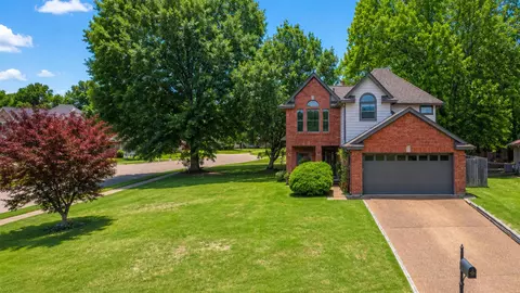 5449 Pine Oak Cv, Bartlett, TN 38135