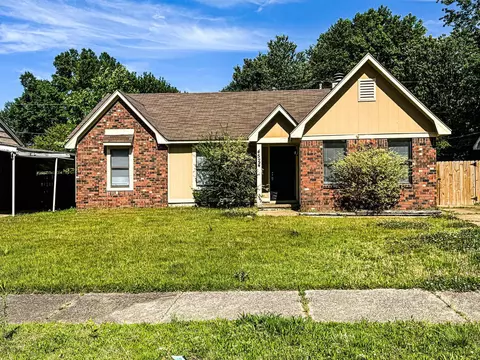 4524 Country Brook Dr, Memphis, TN 38141