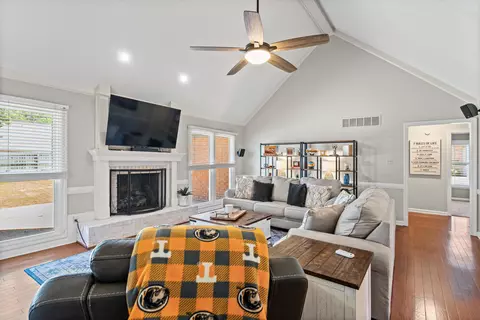 Living - 304 Spring Mill Rd, Collierville, TN 38017 photo 1 of 1