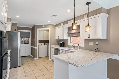 Kitchen - 304 Spring Mill Rd, Collierville, TN 38017 photo 1 of 3