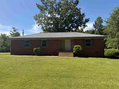 420 Barker Dr, Savannah, TN 38372