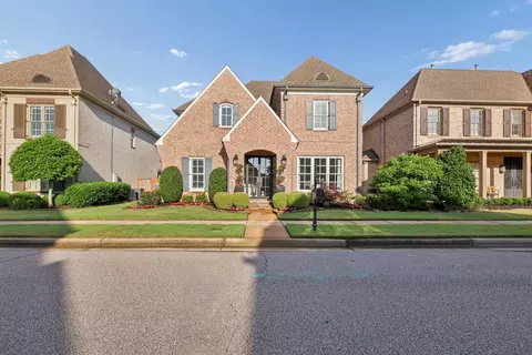 1861 Enclave Holloz Ln E, Germantown, TN 38139