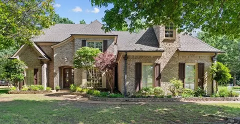 10245 Babbling Brook Cv, Lakeland, TN 38002