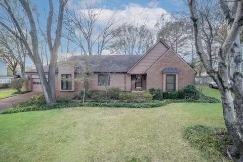 2971 Sandy Creek Dr, Germantown, TN 38138