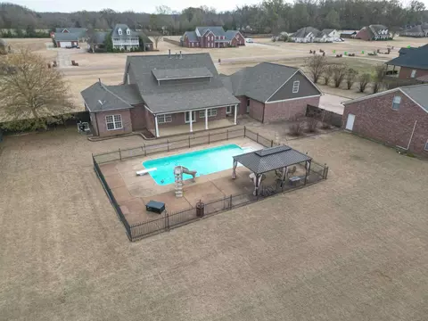 7365 Osborn Meadows Dr, Arlington, TN 38002
