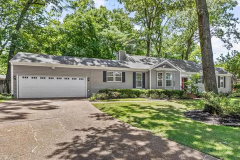 2149 Rolling Valley Dr, Germantown, TN 38138
