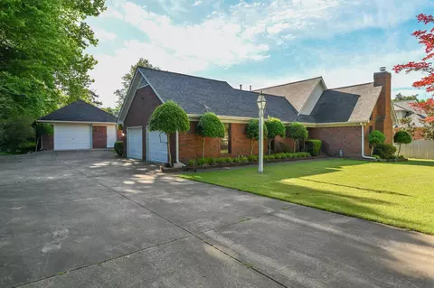 3746 Broadway Rd, Bartlett, TN 38135