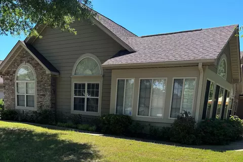 1727 W Southfield Cir, Memphis, TN 38016