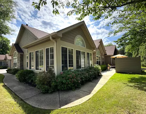 1727 W Southfield Cir, Memphis, TN 38016