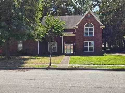 8905 Bridlewood Ln, Cordova, TN 38016
