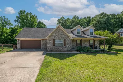 323 Laxton Ln, Munford, TN 38058