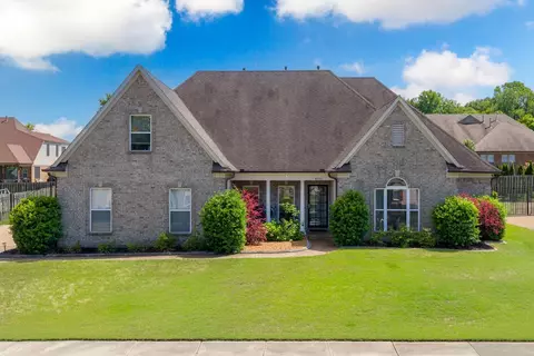 8777 Brunswick Farms Dr, Arlington, TN 38002