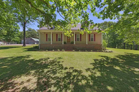 260 Moore Rd, Selmer, TN 38375