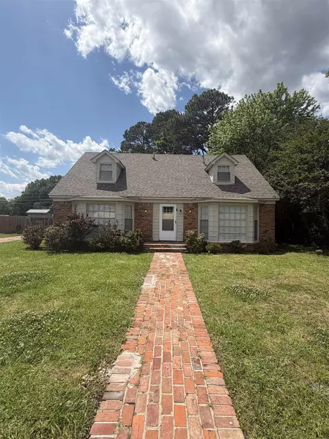4313 Gardenview Dr, Memphis, TN 38116