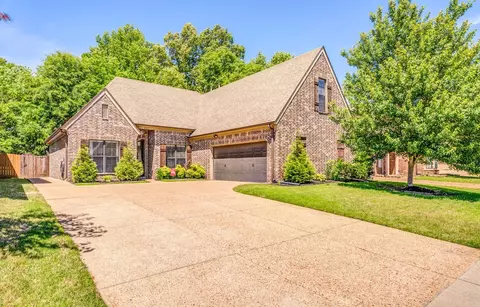 6015 Garrett Valley Ln, Arlington, TN 38002