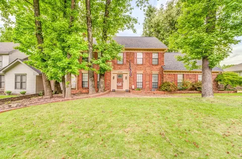 3769 Oak Forest Dr, Bartlett, TN 38135