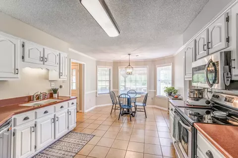 Kitchen - 3445 Drummonds Rd, Drummonds, TN 38023 photo 2 of 2