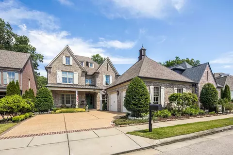1702 Padington Park Ln, Germantown, TN 38138