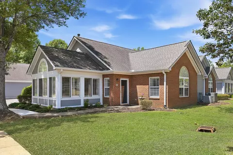 247 Oak Club Ln #92, Collierville, TN 38017