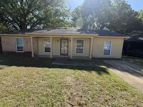 3846 Camelia Cv, Memphis, TN 38115