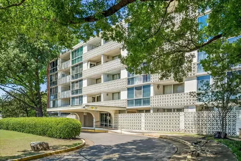 3080 Walnut Grove Rd #107, Memphis, TN 38111