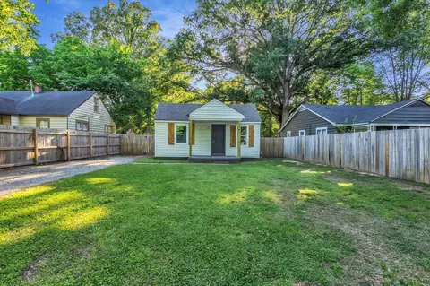 1577 S Highland St, Memphis, TN 38111
