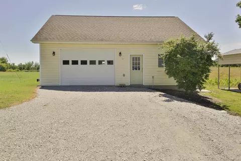 Exterior - 901 Armstrong Rd, Drummonds, TN 38023 photo 6 of 12