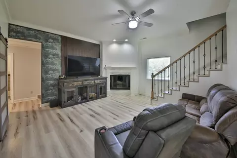 Living - 901 Armstrong Rd, Drummonds, TN 38023 photo 1 of 4