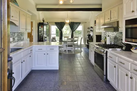 Kitchen - 901 Armstrong Rd, Drummonds, TN 38023 photo 1 of 4