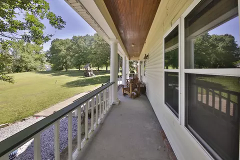 Exterior - 901 Armstrong Rd, Drummonds, TN 38023 photo 2 of 12