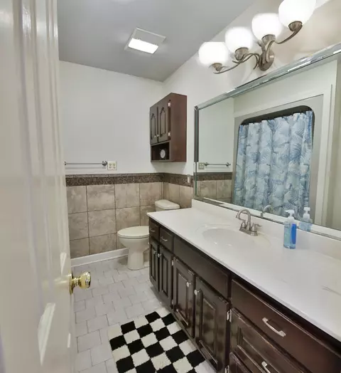 Bath - 901 Armstrong Rd, Drummonds, TN 38023 photo 2 of 3