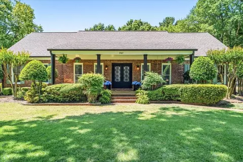 967 Autumn Oaks Cir, Collierville, TN 38017