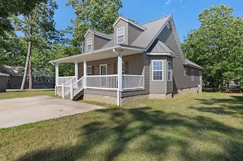 28 Laura Ln, Iuka, MS 38852