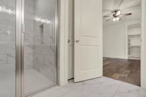 Bath - 483 Armel Dr, Collierville, TN 38017 photo 2 of 5