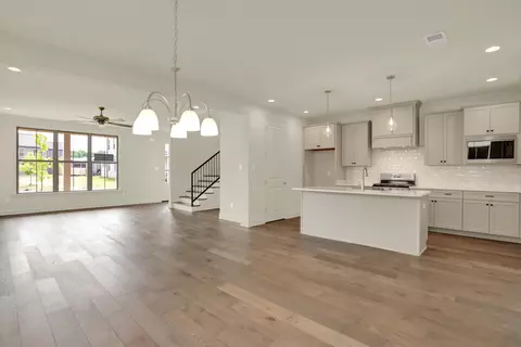Living - 483 Armel Dr, Collierville, TN 38017 photo 6 of 6