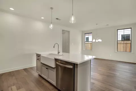 Kitchen - 483 Armel Dr, Collierville, TN 38017 photo 3 of 4