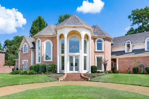3518 Classic Dr, Memphis, TN 38125