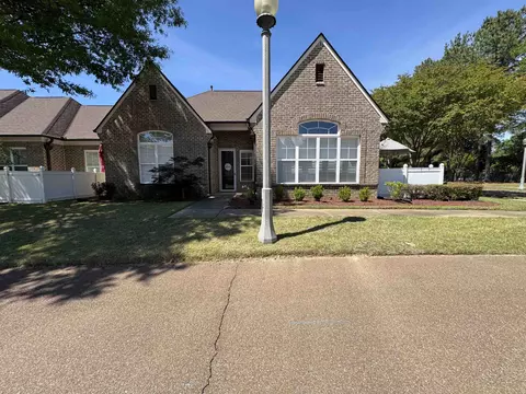 1347 Calumet Farms Dr #23, Collierville, TN 38017
