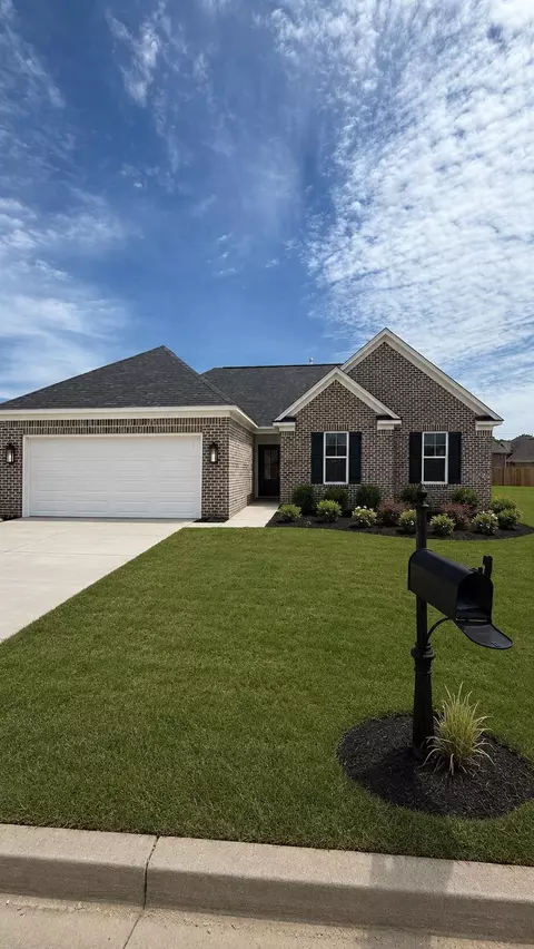5420 White Pearl Ln, Memphis, TN 38109