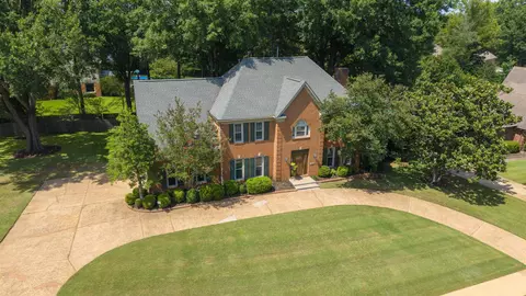 9190 E Bridge Dr, Germantown, TN 38139