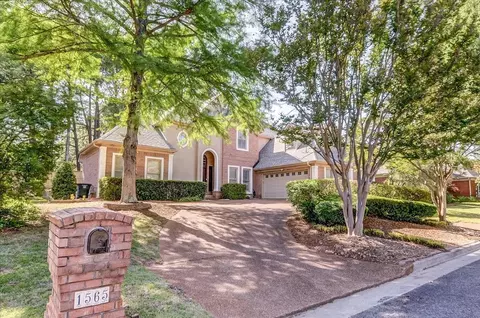 1565 Massey Pointe Ln, Memphis, TN 38120