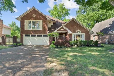 5884 Steeplechase Dr, Bartlett, TN 38134