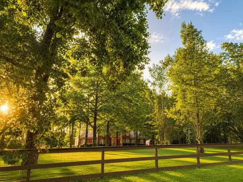 Exterior - 565 Schaeffer Loop, Eads, TN 38028 photo 2 of 11