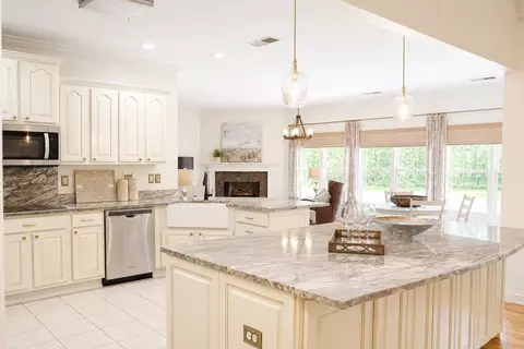 Kitchen - 565 Schaeffer Loop, Eads, TN 38028 photo 1 of 2