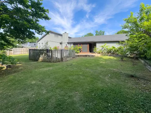 Exterior - 5773 Rensslaer Dr, Bartlett, TN 38135 photo 6 of 11