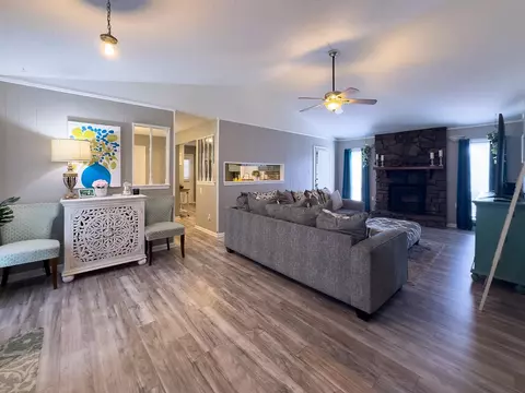 Living - 5773 Rensslaer Dr, Bartlett, TN 38135 photo 1 of 5