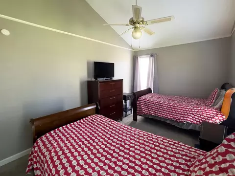 Bedroom - 5773 Rensslaer Dr, Bartlett, TN 38135 photo 3 of 4